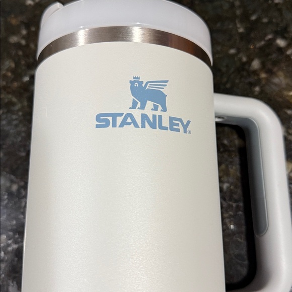 Stanley Fog Quencher 40oz Bottle - Picture 3 of 6